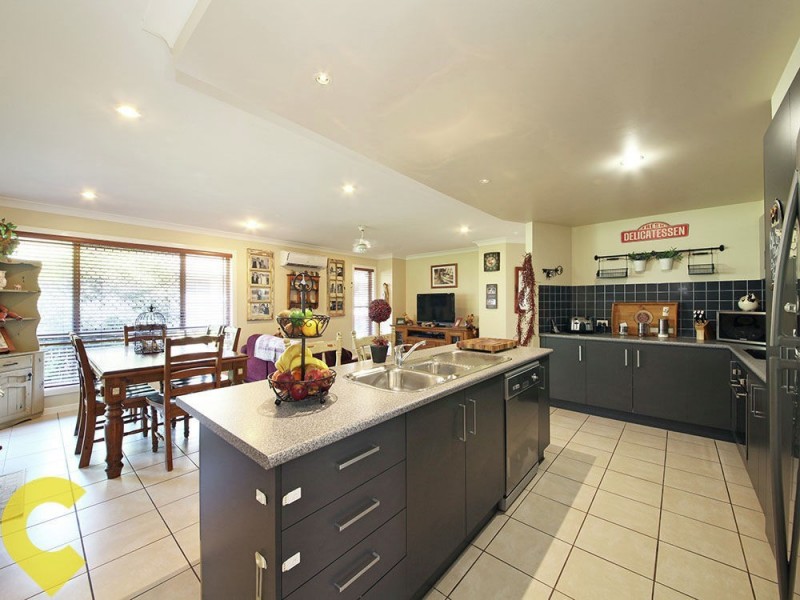 3 Freeman Place, Bracken Ridge QLD 4017