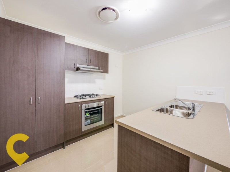 27 Blue Mountains Crescent, Fitzgibbon QLD 4018