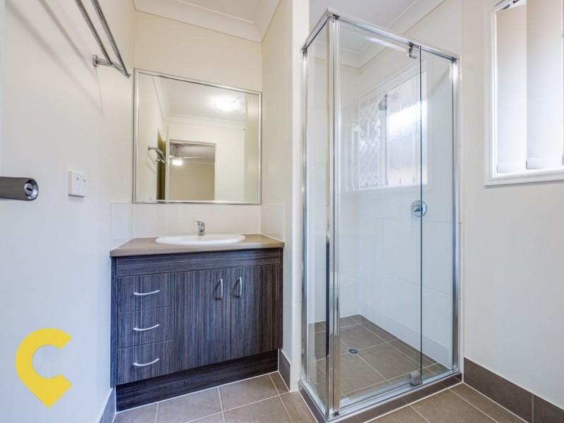 27 Blue Mountains Crescent, Fitzgibbon QLD 4018