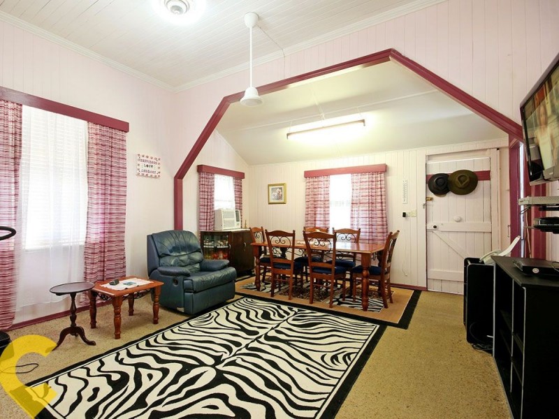 10 Fulham Street, Sandgate QLD 4017