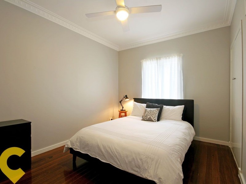 208 Hamilton Road, Wavell Heights QLD 4012