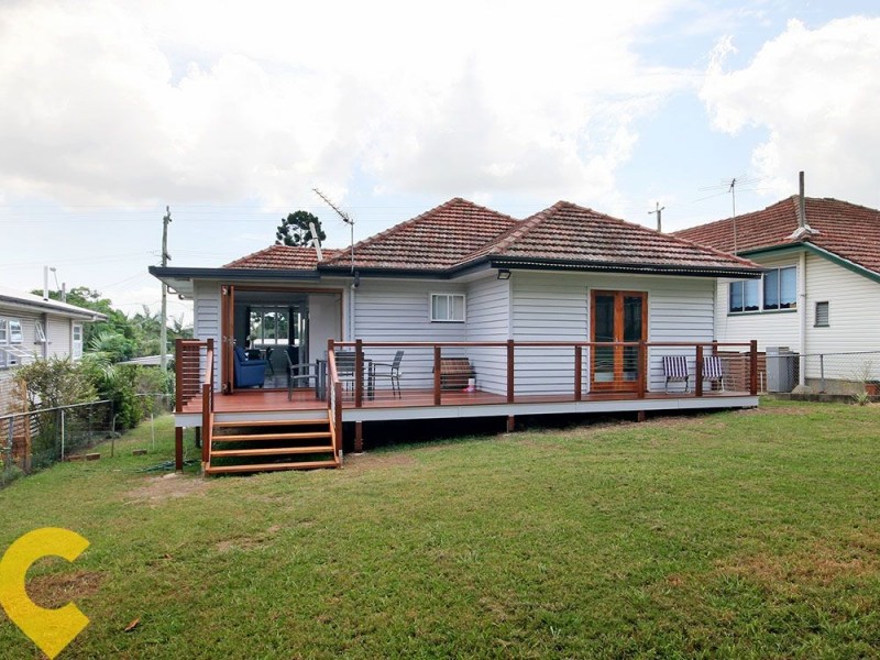 208 Hamilton Road, Wavell Heights QLD 4012