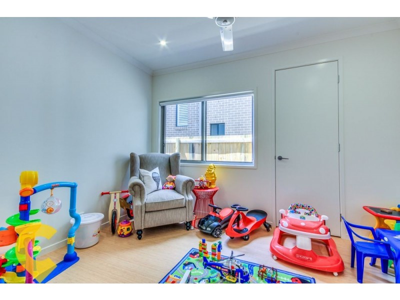 9A Heston Street, Stafford Heights QLD 4053