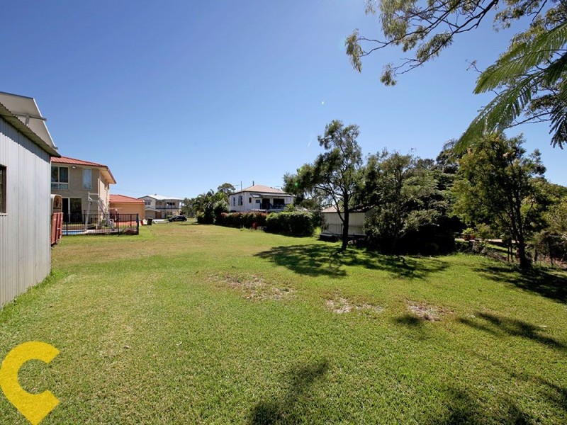 17 Central Avenue, Deagon QLD 4017