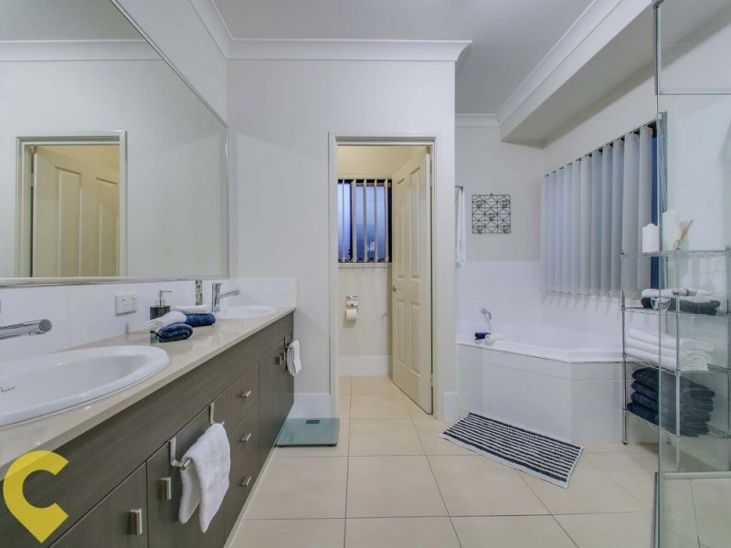 53 Parkway Crescent, Murrumba Downs QLD 4503