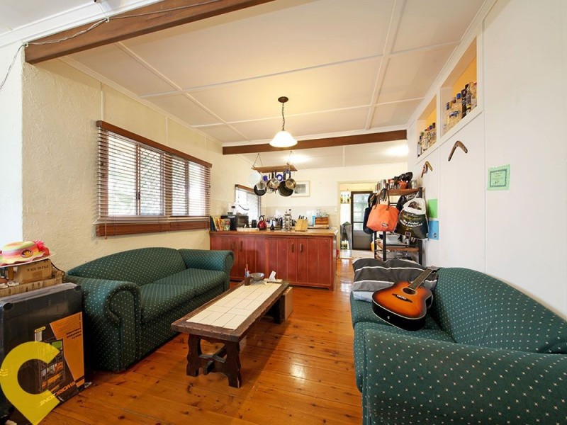 19 Eleventh Avenue, Brighton QLD 4017