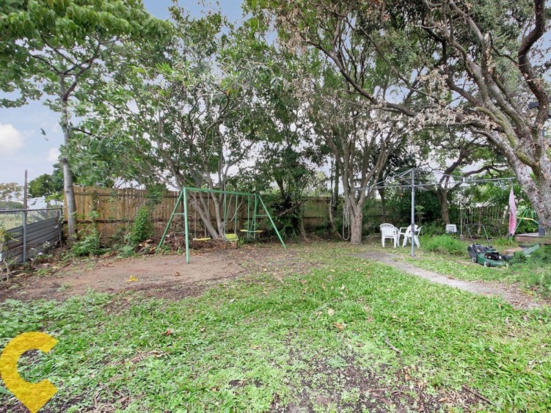 19 Eleventh Avenue, Brighton QLD 4017