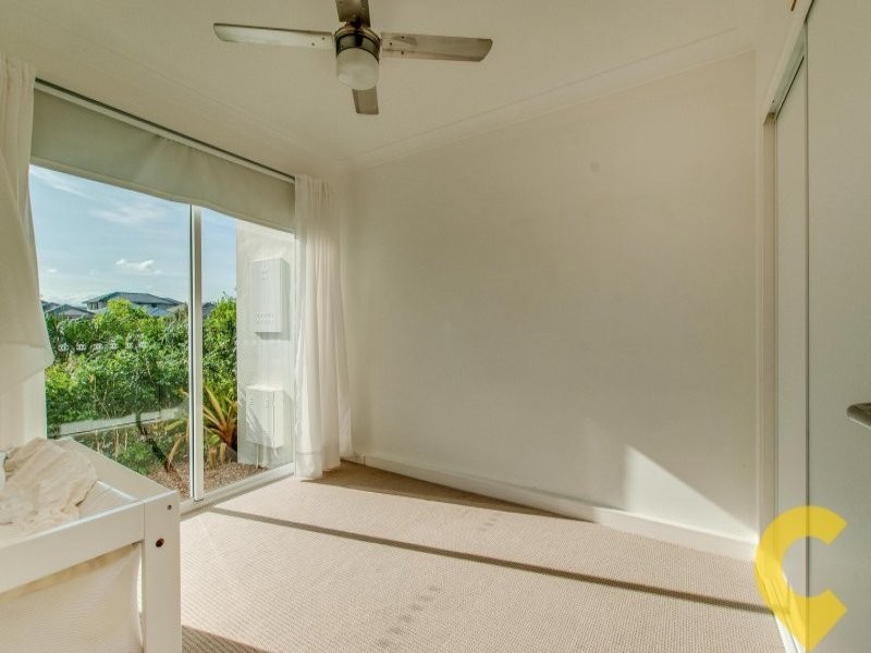 11 Daintree Park Way, Fitzgibbon QLD 4018