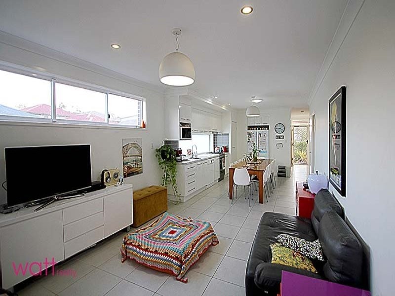 11 Daintree Park Way, Fitzgibbon QLD 4018