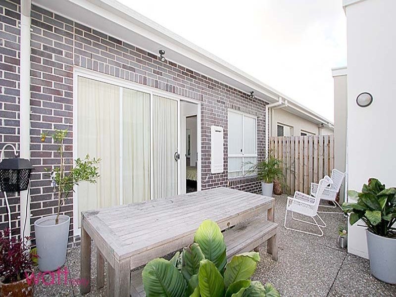 11 Daintree Park Way, Fitzgibbon QLD 4018