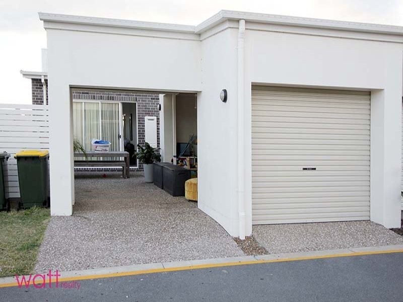 11 Daintree Park Way, Fitzgibbon QLD 4018