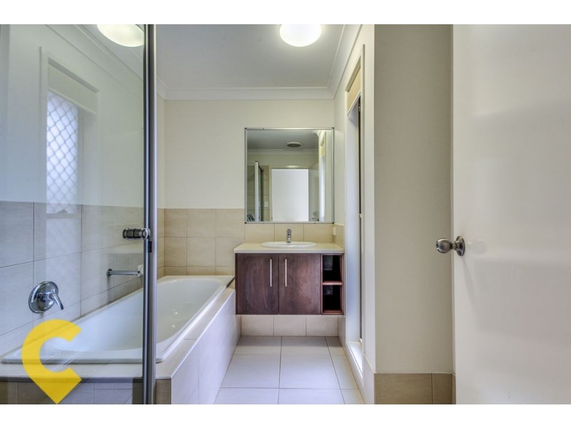 22 Hinchinbrook Avenue, Fitzgibbon QLD 4018