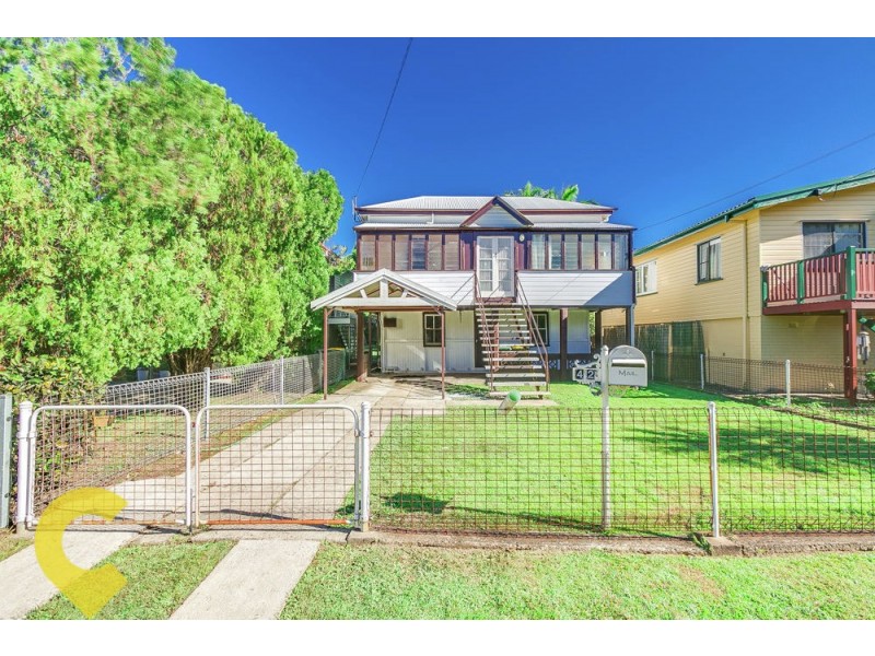 42 Raymond Street, Shorncliffe QLD 4017