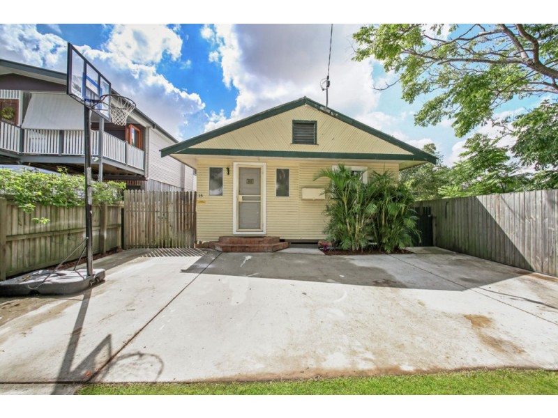 15 Miles Street, Bald Hills QLD 4036