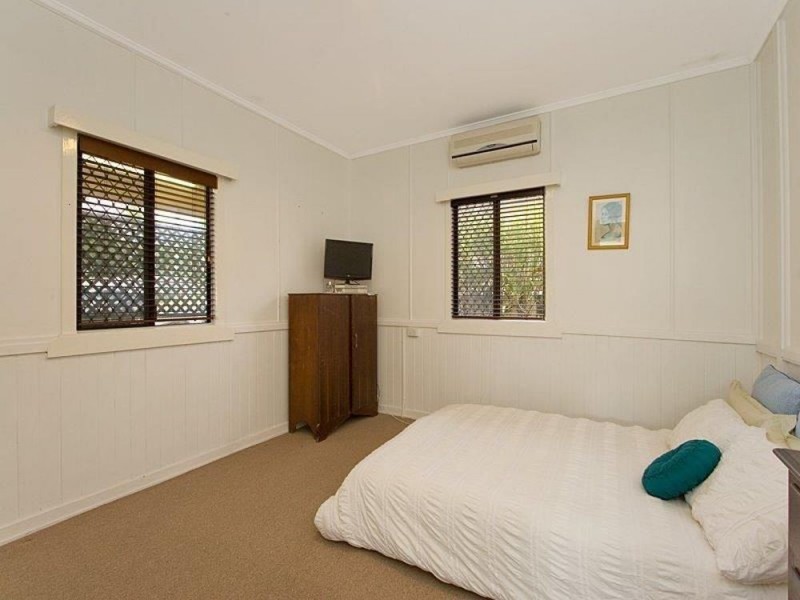 60 Bayview Terrace, Wavell Heights QLD 4012