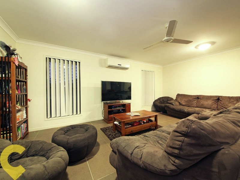 26 Duporth Crescent, Dakabin QLD 4503