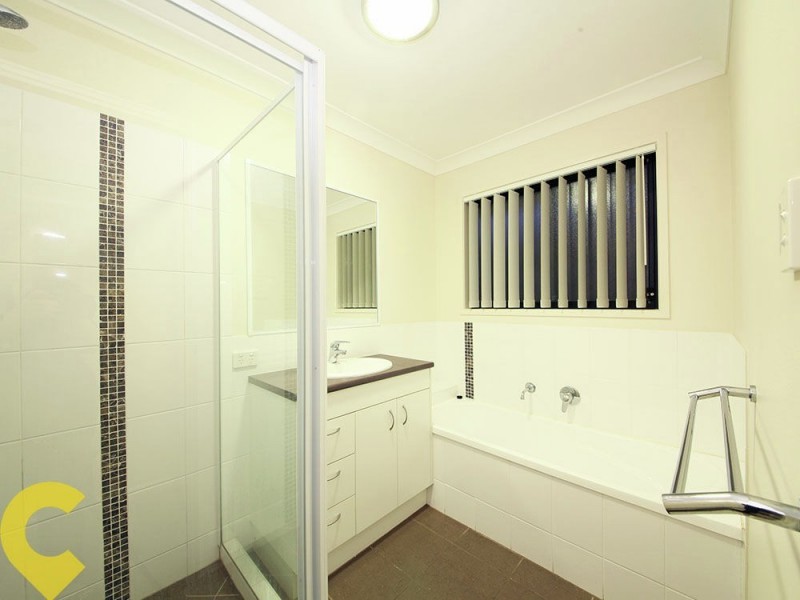 26 Duporth Crescent, Dakabin QLD 4503