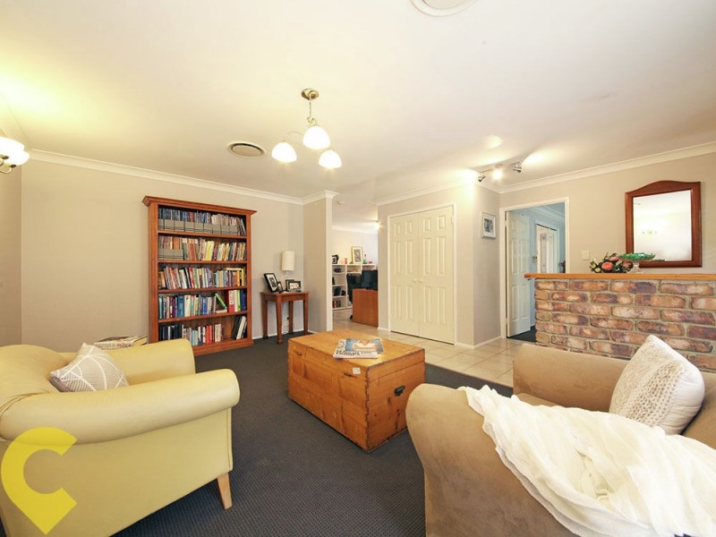 2 Kestrel Court, Warner QLD 4500