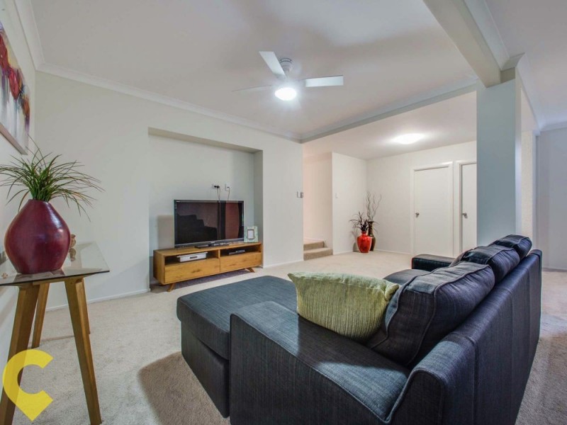 42 Raymond Street, Shorncliffe QLD 4017