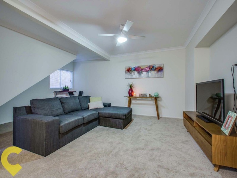 42 Raymond Street, Shorncliffe QLD 4017