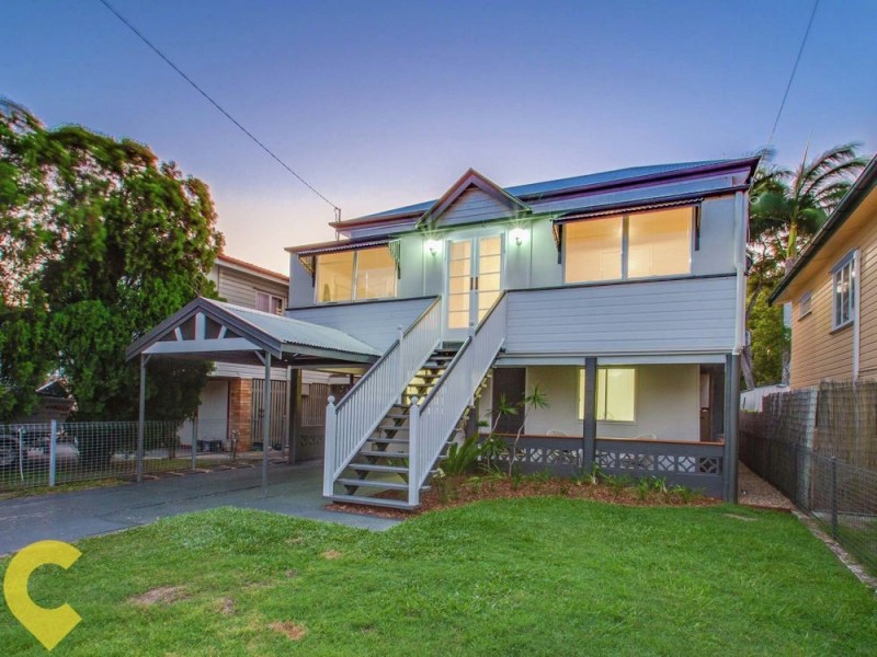 42 Raymond Street, Shorncliffe QLD 4017