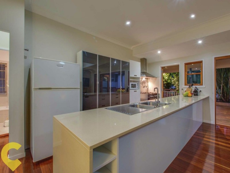 67 Southerden Street, Sandgate QLD 4017