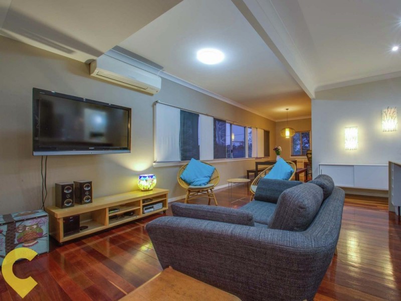 67 Southerden Street, Sandgate QLD 4017