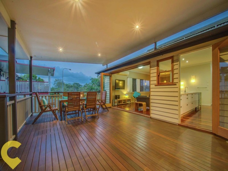 67 Southerden Street, Sandgate QLD 4017