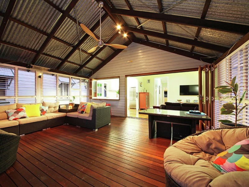 16 First Avenue, Sandgate QLD 4017