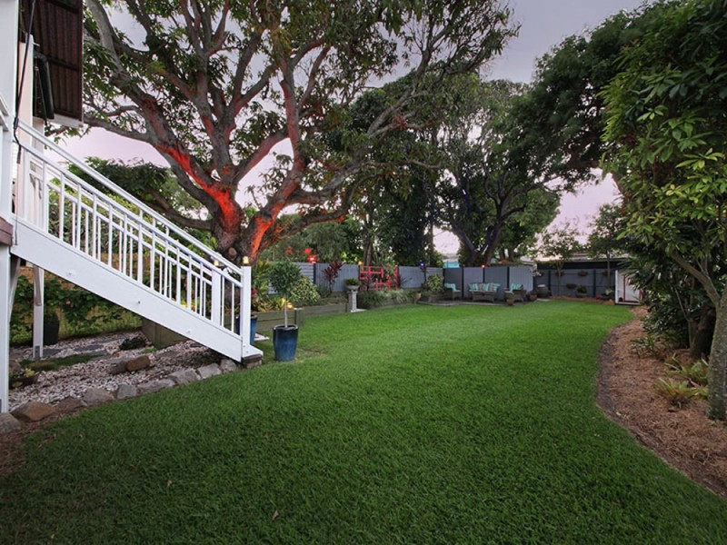 16 First Avenue, Sandgate QLD 4017