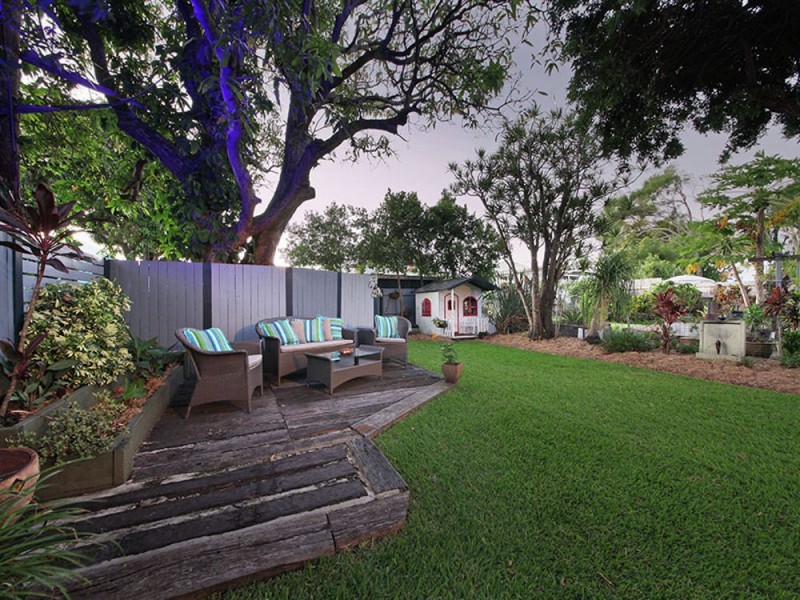 16 First Avenue, Sandgate QLD 4017