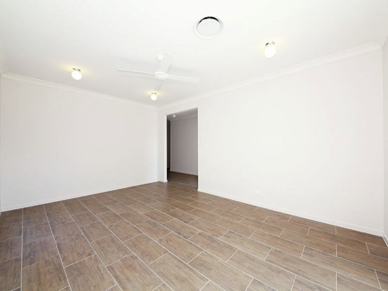 23 Dewberry Place, Bridgeman Downs QLD 4035