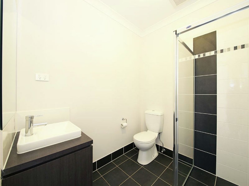 23 Dewberry Place, Bridgeman Downs QLD 4035