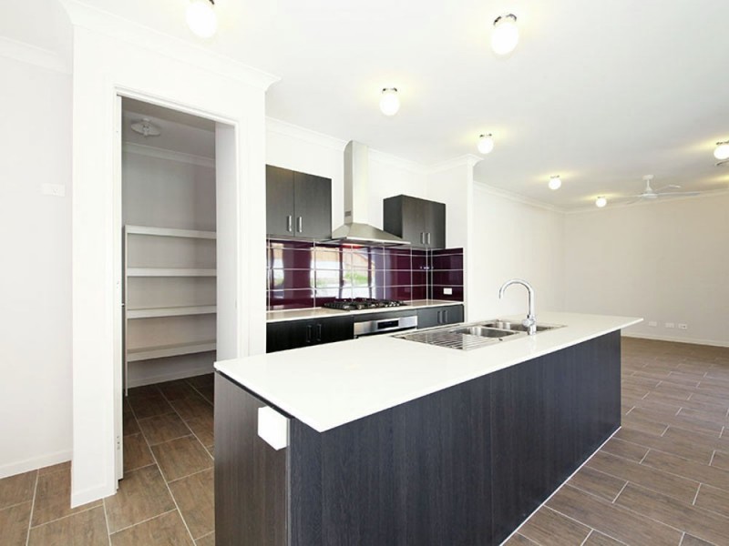 23 Dewberry Place, Bridgeman Downs QLD 4035