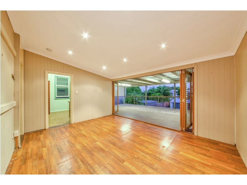 28 Kate Street, Shorncliffe QLD 4017