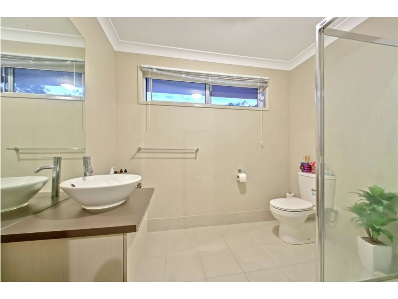 33 Densmore Street, Bracken Ridge QLD 4017