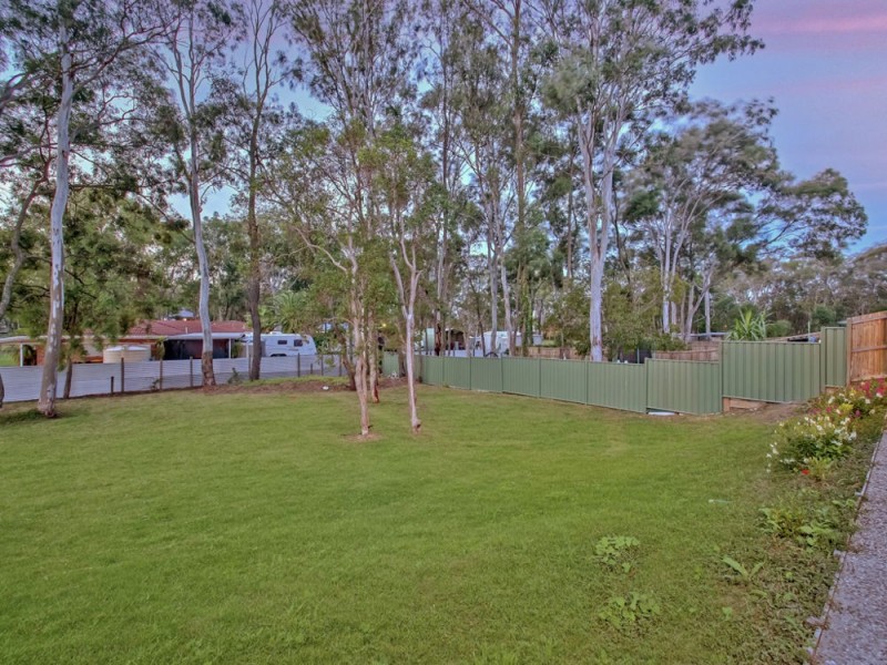 33 Densmore Street, Bracken Ridge QLD 4017