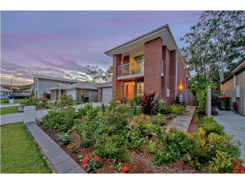 33 Densmore Street, Bracken Ridge QLD 4017