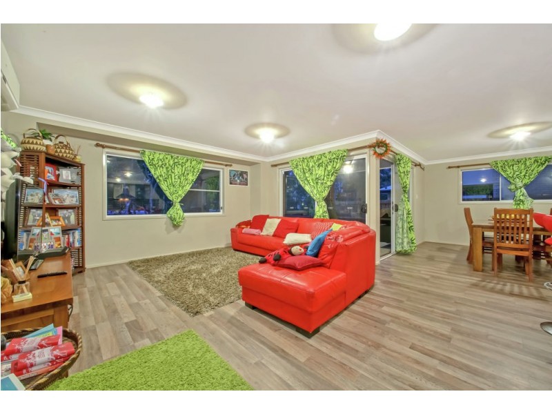 33 Densmore Street, Bracken Ridge QLD 4017