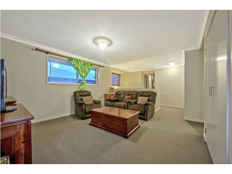 33 Densmore Street, Bracken Ridge QLD 4017