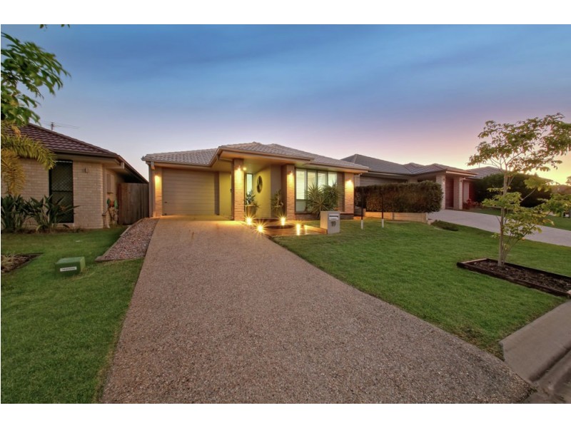 19 Severn Crescent, North Lakes QLD 4509
