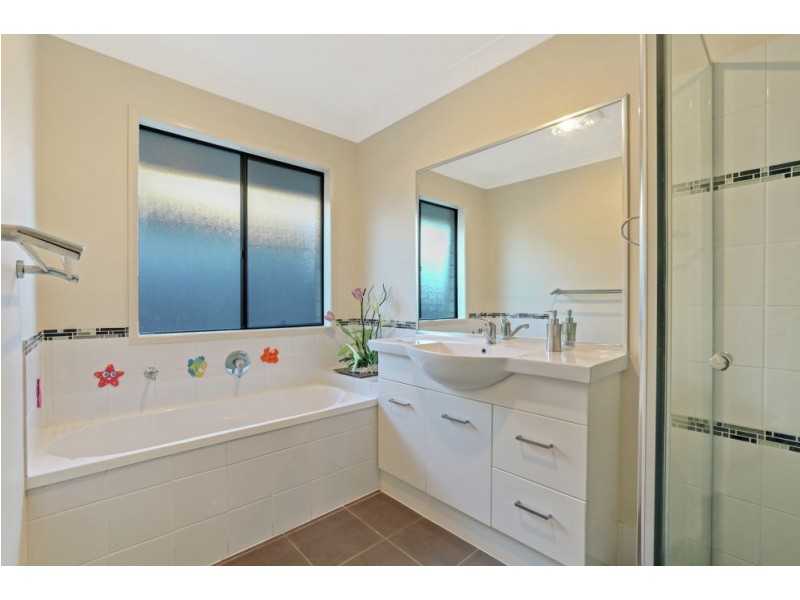 15 Ardara Street, Bracken Ridge QLD 4017