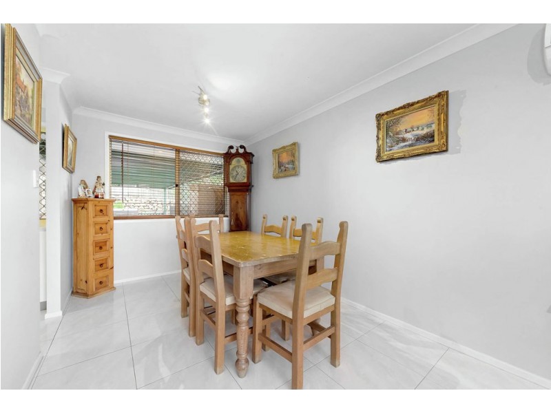 2 Oakblue Crescent, Kallangur QLD 4503