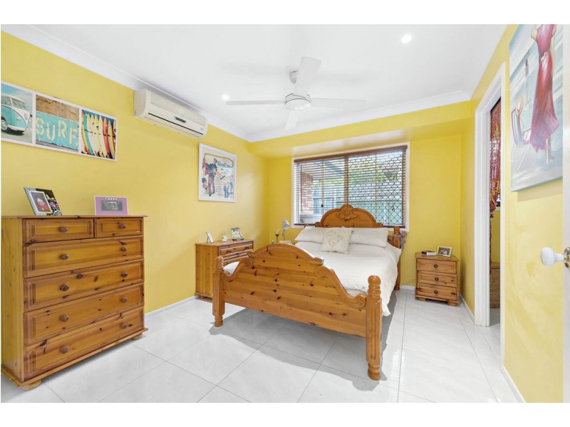 2 Oakblue Crescent, Kallangur QLD 4503