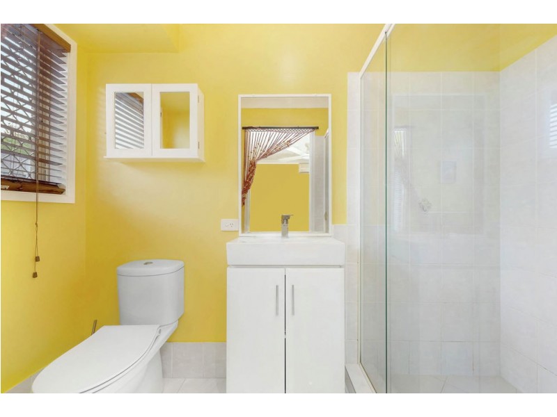 2 Oakblue Crescent, Kallangur QLD 4503