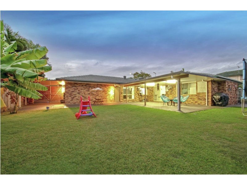 8 Whitby Street, Bracken Ridge QLD 4017