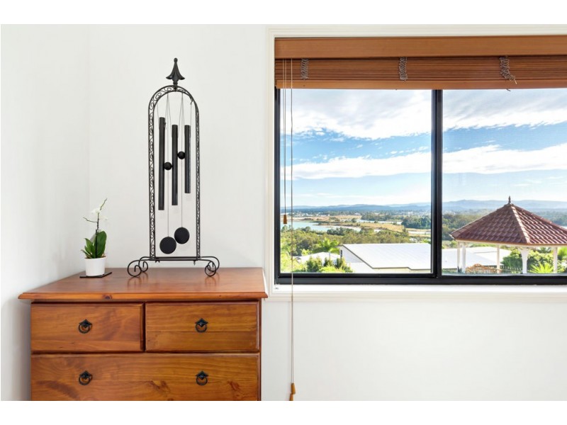 8 Hawkhurst Court, Murrumba Downs QLD 4503