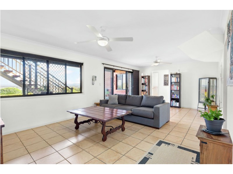 8 Hawkhurst Court, Murrumba Downs QLD 4503