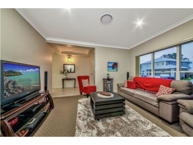 17 Lauren Circuit, Brighton QLD 4017