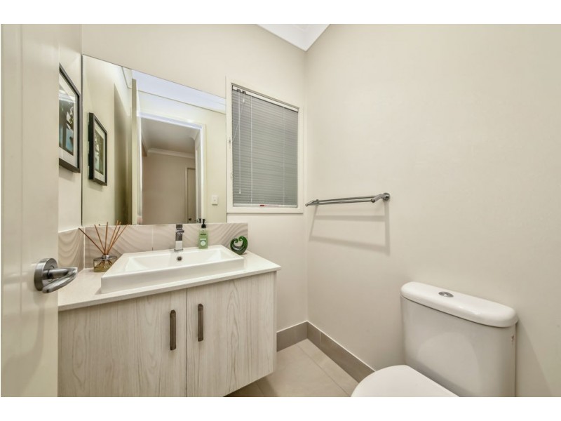 17 Lauren Circuit, Brighton QLD 4017